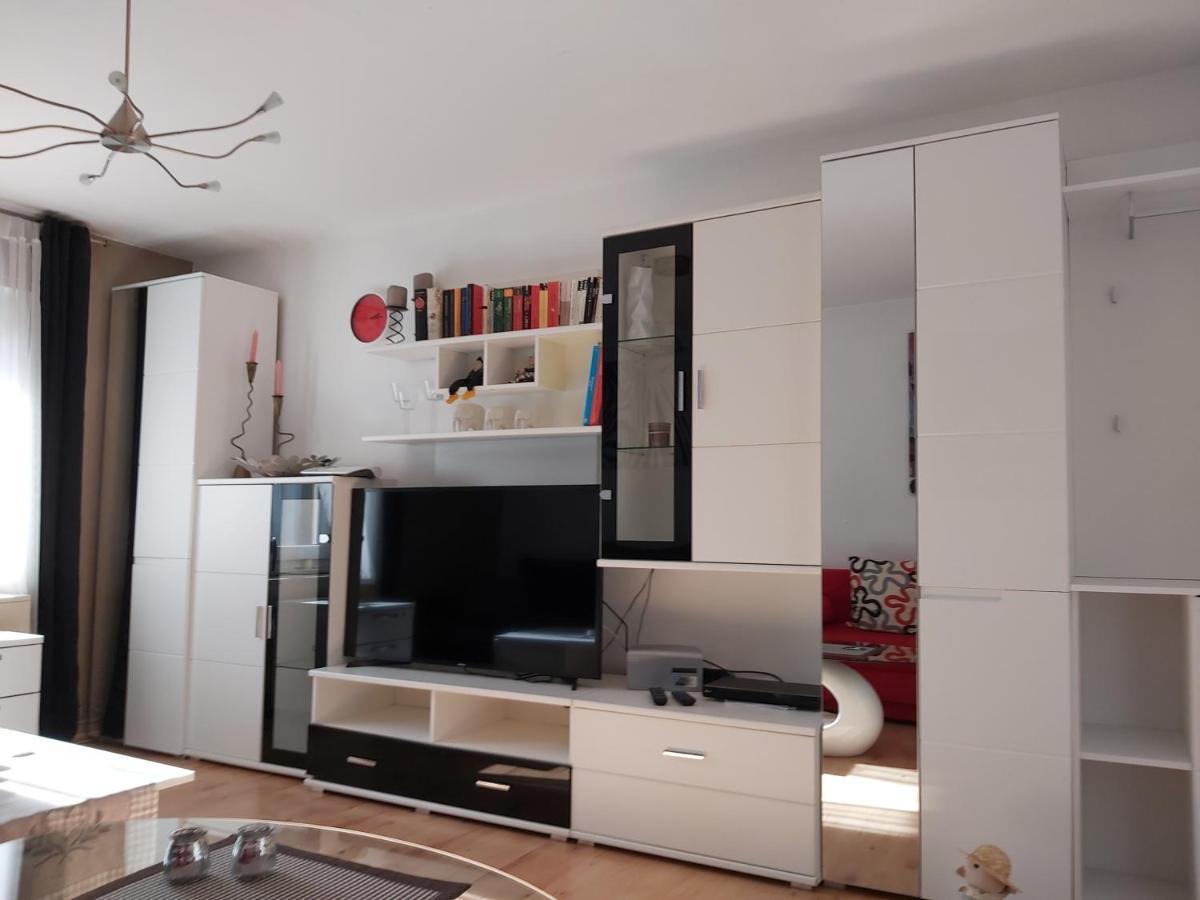 Zwei 4 Sterne Wohnungen Bei Limburg Mensfelden エクステリア 写真