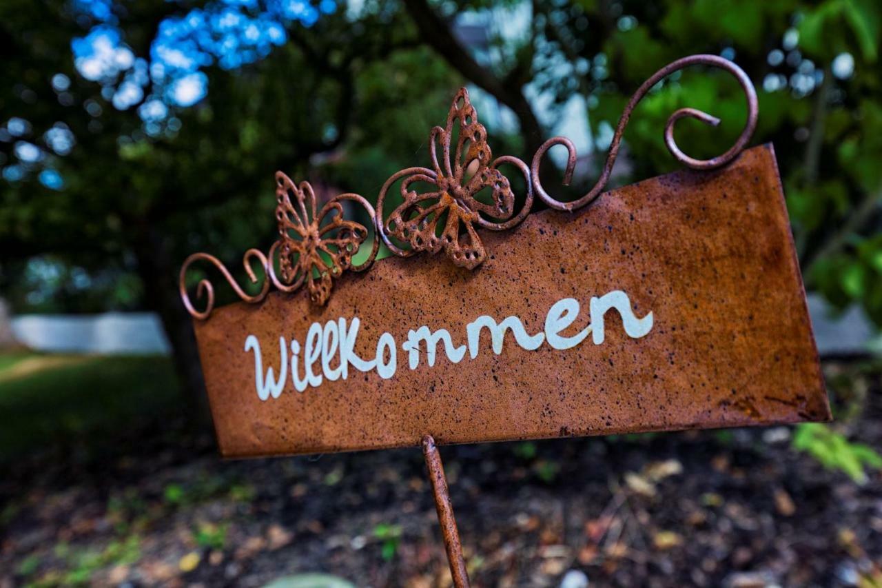 Zwei 4 Sterne Wohnungen Bei Limburg Mensfelden エクステリア 写真